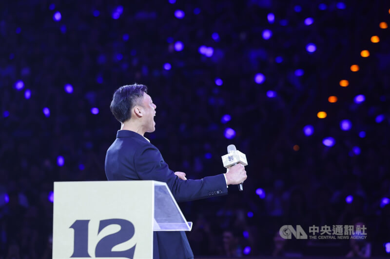 「野獸」林志傑(圖)引退儀式,致詞最後他再現招牌怒吼,感謝所有球迷的支持。中央社記者裴禛攝 115年4月12日