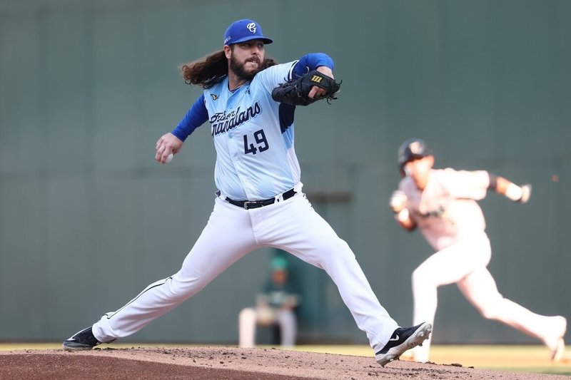 中華職棒富邦悍將隊洋投威戈神（Aaron Wilkerson）（圖）12日對台鋼雄鷹先發，投3局失5分吞敗，13日被下放二軍。（富邦悍將提供）中央社記者謝靜雯傳真　115年4月13日