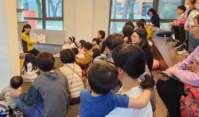 國家人權博物館5月將以「恐懼下的童年，黑暗中的微光」為題，推出新一季兒童人權教育系列活動，也將安排繪本沙龍、創作工作坊等，開啟世代對話。圖為人權館過去活動照。（人權館提供）  中央社記者趙靜瑜傳真　115年4月13日