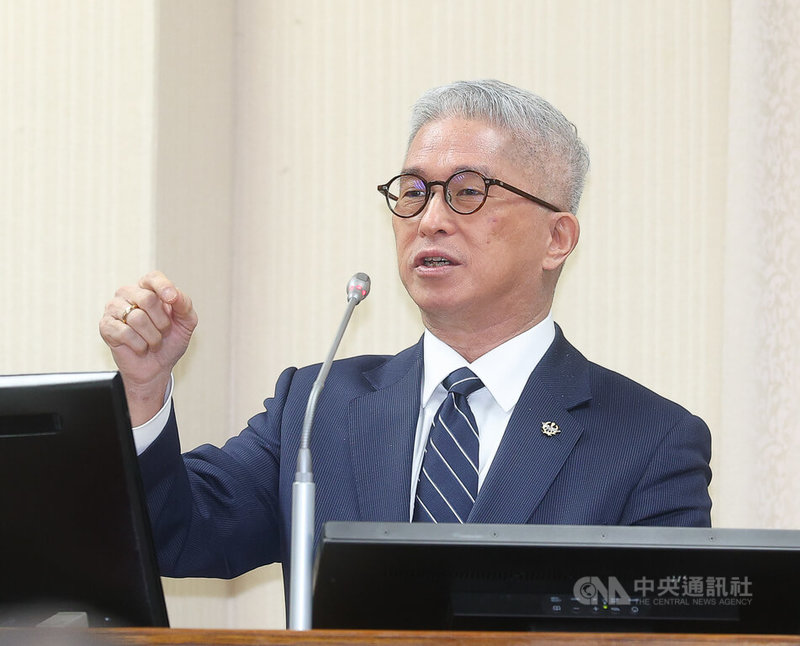 立法院外交及國防委員會13日邀請國防部副部長徐斯儉（圖），報告「針對近期中國籍小型船隻非法侵入我國領海之偵搜漏洞檢討、科技監偵設備建置進度與精進作為」，並備質詢。中央社記者謝佳璋攝  115年4月13日