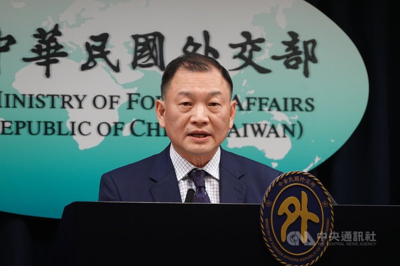 外交部14日舉行例行記者會，拉丁美洲及加勒比海司司長韓志正進行業務簡報，並回答媒體提問。中央社記者楊堯茹攝　115年4月14日