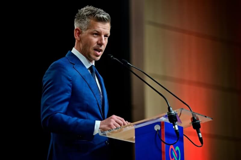 匈牙利政壇新秀馬格雅領導的尊重與自由黨在12日的國會大選中贏得多數席次。（路透社）