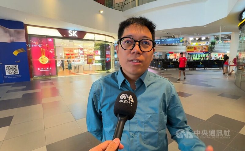 亞洲人工智慧協會媒體與出版主管謝偉鏗指出，AI相關製造業等產業擴張，硬體設施的布建使新加坡基層人力需求攀升，來自印度等地區的移工成為支撐力量之一。中央社記者吳昇鴻新加坡攝　115年4月17日