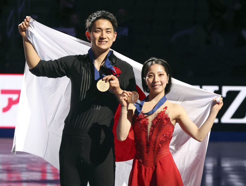 「璃來龍」組合再次奪下2025年世錦賽冠軍。（共同社）