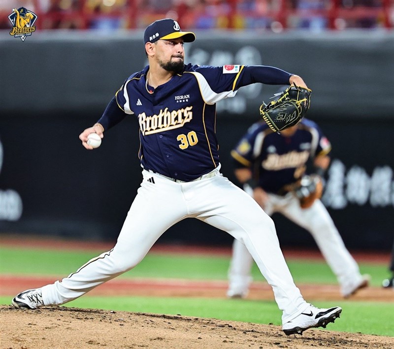 中華職棒中信兄弟隊先發投手勝騎士（Mario Sanchez）17日登板面對味全龍隊，主投6局失2分，終場兄弟以5比3拿勝，勝騎士獲勝投。 （中信兄弟隊提供）