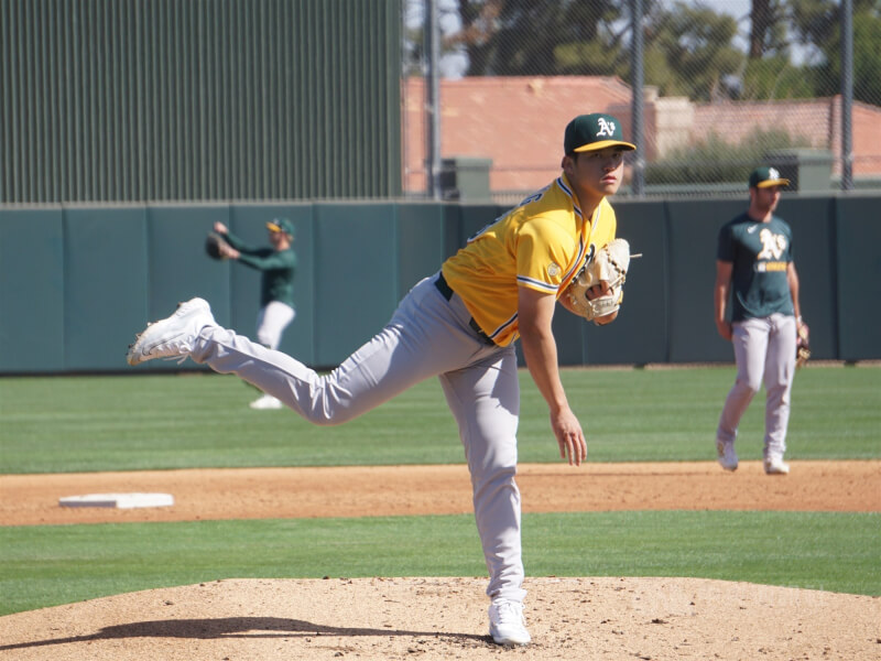 美職運動家隊2A台灣投手莊陳仲敖（前）19日奪下本季第2勝。（中央社檔案照片）