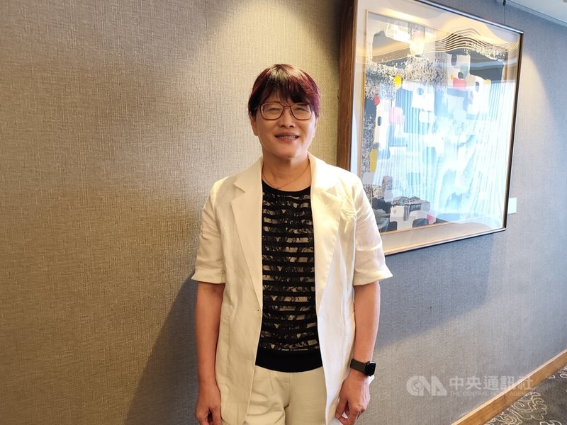 新穎生醫董事長曾錙翎（圖）21日談營運展望。中央社記者何秀玲攝　115年4月21日