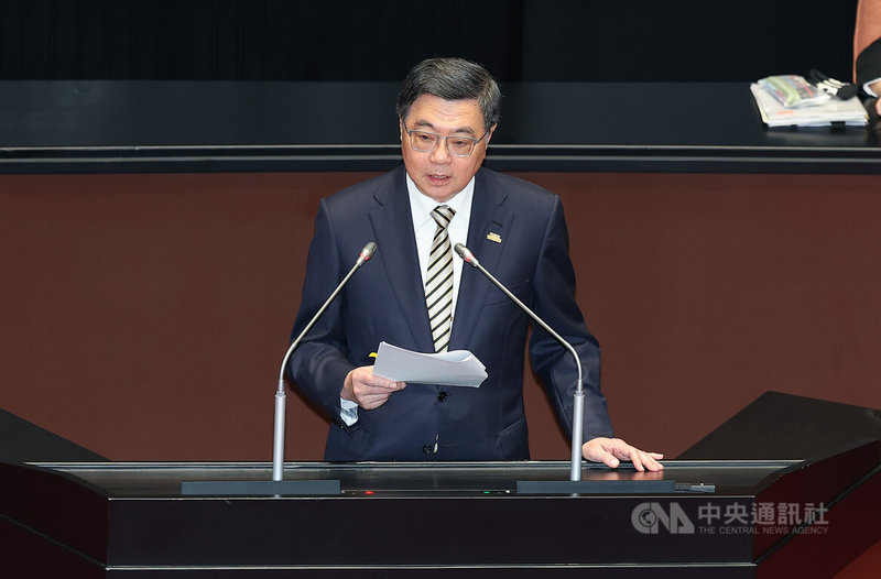 立法院會21日邀請行政院長卓榮泰（圖）率同相關部會首長列席，報告115年度中央政府總預算案編製經過，並備質詢。中央社記者謝佳璋攝  115年4月21日