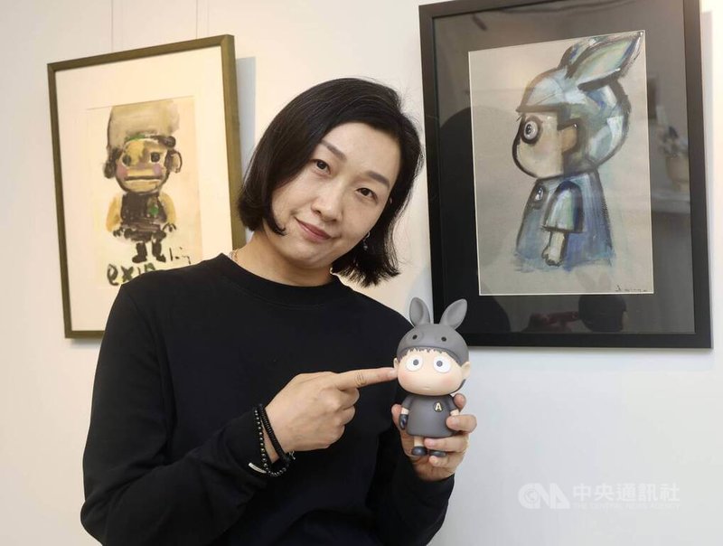 「我們都是，快樂王子 We Are All, Happy Prince」展覽橫跨香港藝術家b.wing在2010年至2025年作品，也讓b.wing得以作品回顧過往歲月。中央社記者張皓安攝　115年4月22日