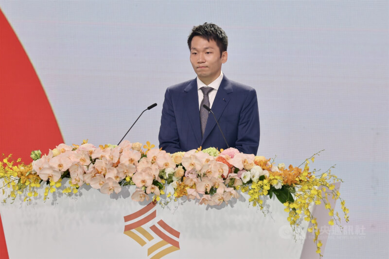 運動部去年9月9日在台北掛牌成立，首任部長李洋在運動部揭牌暨布達典禮上致詞。（中央社檔案照片）