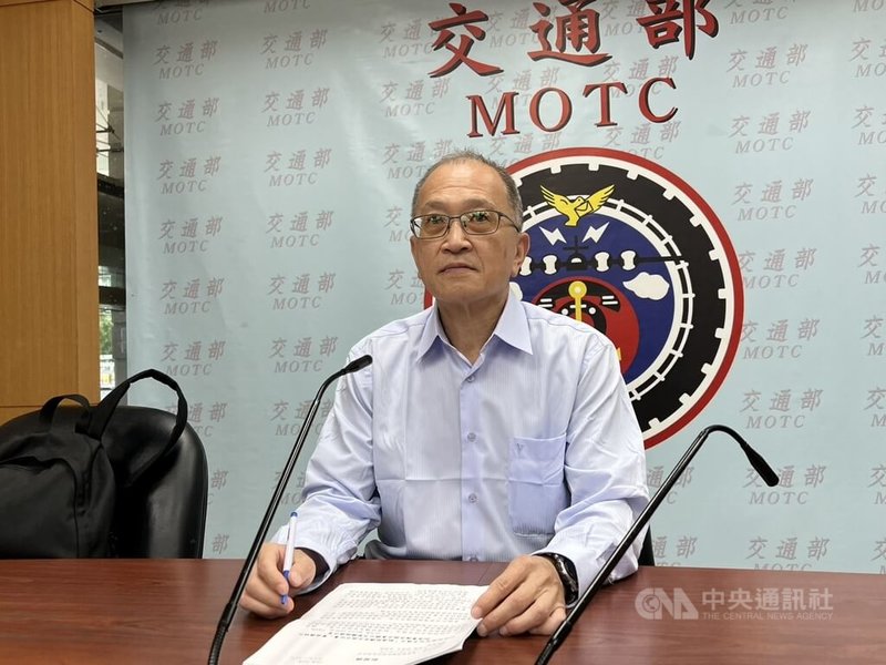 台鐵公司「軌道結構安全提升計畫」獲行政院核定，經費新台幣約99億元。台鐵工務處副處長朱我帆（圖）24日說明，將加強鐵路結構強度及機械化軌道養護，採購68台維修工程車。中央社記者黃巧雯攝　115年4月24日