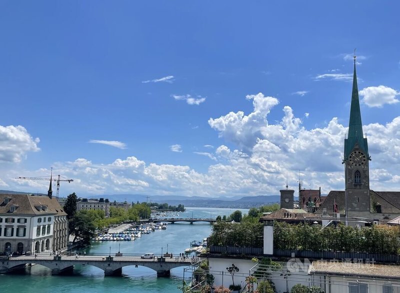 匈牙利總理奧班親信施密特家族於瑞士蘇黎世成立公司，進行跨境的資產交易操作，以小資金撬動匈牙利國家數億資產。圖為蘇黎世老城風景。中央社記者郭芳君蘇黎世攝  115年4月24日