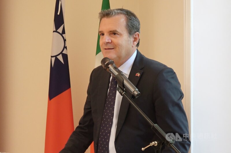 總統賴清德出訪非洲友邦史瓦帝尼遭中國施壓干擾，參議院副議長錢益友（圖）24日在聲明中表示，台灣以民主程序選出的總統賴清德及所有人民，都應該享有自由旅行的權利，也有權維繫與邦交國的國際關係。（中央社檔案照片）