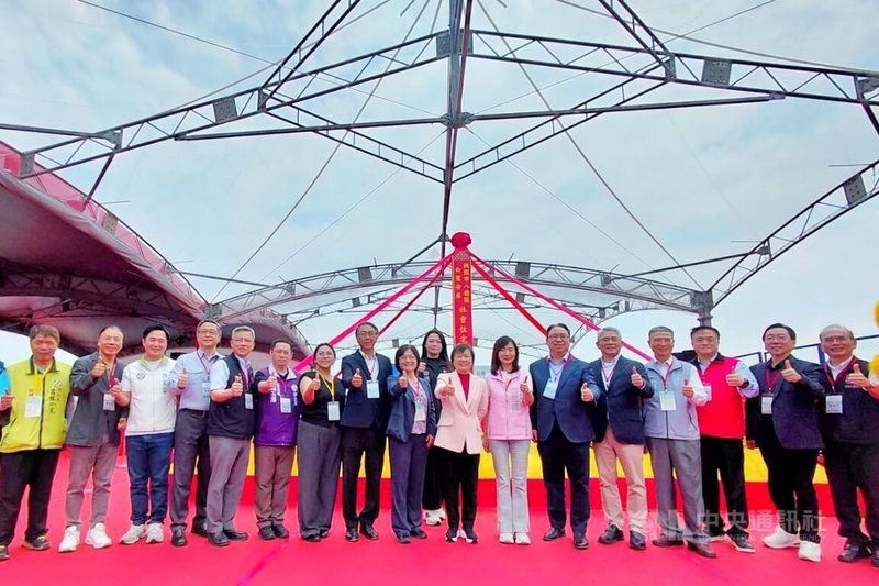 國家住宅及都市更新中心28日於桃園市八德區舉行「白鷺安居」社會住宅新建統包工程動土典禮，規劃興建933戶居住單元及全國首座社宅併設的綜合長照大樓，預計於2029年竣工。中央社記者吳睿騏桃園攝　115年4月28日