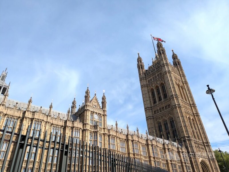 台灣半導體產業發展史紀錄片「造山者」28日晚間在英國國會放映，傳達台灣經驗與國際價值。中央社記者陳韻聿倫敦攝　115年4月29日