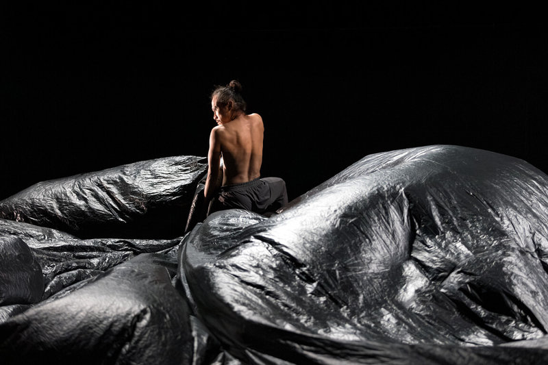 舞蹈家王宇光以「人之島」二度入圍英國「沙德勒之井（Sadler’s Wells）」主辦的玫瑰國際舞蹈獎。他表示，作品是從台灣出發，「誠實面對，相信這些我在乎的與努力的，都可透過舞蹈傳遞到遠方。」（微光製造提供）中央社記者趙靜瑜傳真  115年4月29日