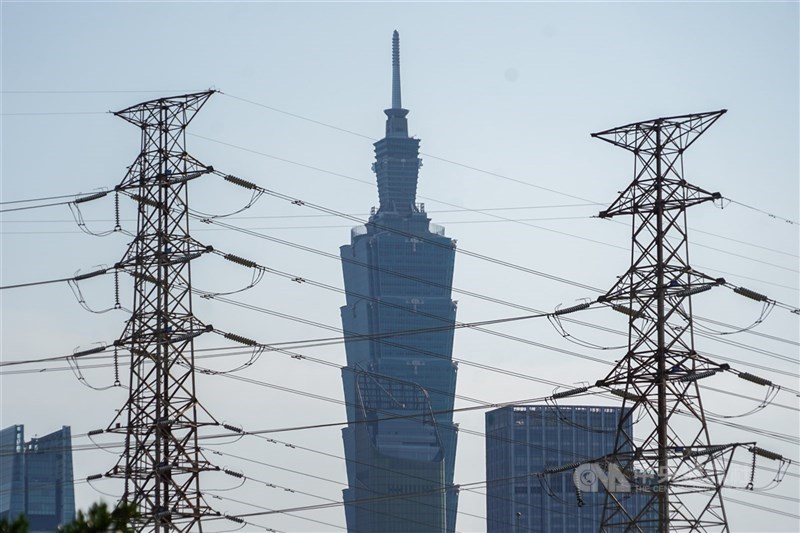 圖為台電高壓電塔。（中央社檔案照片）