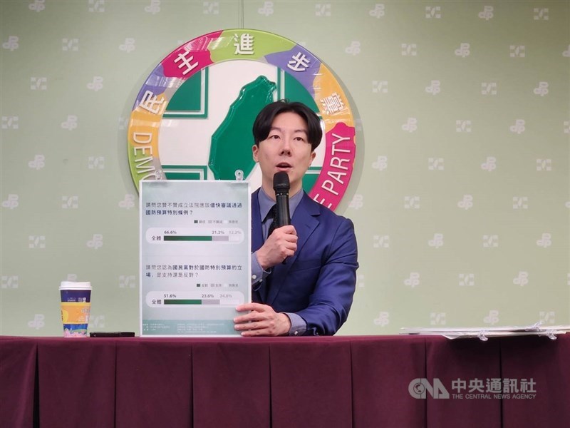 圖為民進黨發言人吳崢。（中央社檔案照片）