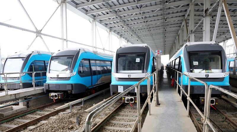 新北市捷運局29日表示，新北捷運三鶯線車廂導入車前影像辨識系統，並加寬車廂走道、增設緊急停車按鈕，以提升駕駛系統應變能力。（新北市捷運局提供）中央社記者黃旭昇傳真  115年4月29日