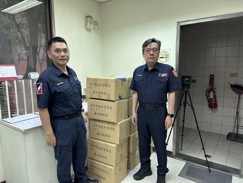 台中市警察局日前辦理大規模毒品銷燬作業，由保安警察大隊隊員押運至后里垃圾焚化爐，經手過程均錄影備查。（警方提供）中央社記者趙麗妍傳真　115年5月1日