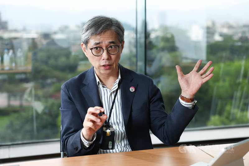 三商家購總經理邱光隆（圖）認為，目前的零售環境，超商、超市、量販店互相跨界，傳統定位策略已失效，但競爭永遠都在。中央社記者王騰毅攝　115年5月4日