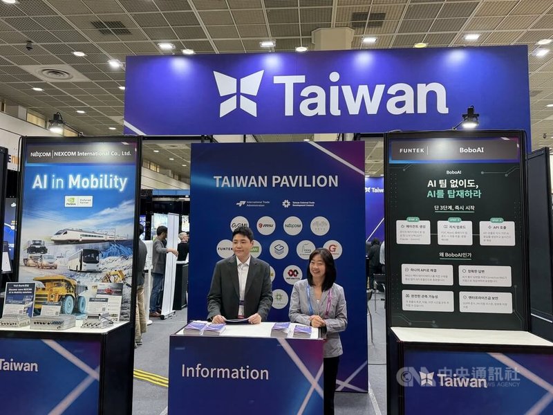 AI EXPO KOREA 2026於6日在首爾舉行，首度由16家台灣指標性企業組成台灣館，盼為台韓雙方市場帶來更多可能性。中央社記者楊啟芳首爾攝 115年5月6日