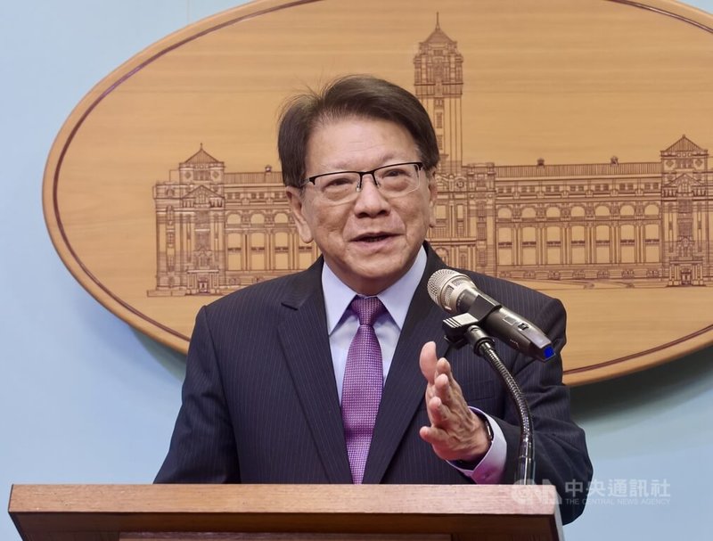總統府7日舉行記者會，總統府祕書長潘孟安（圖）表示，配合總統直選30週年，總統府將推出特展、音樂會、紀念郵票及市集等系列活動，邀請民眾一同回顧台灣民主發展歷程。中央社記者張皓安攝　115年5月7日