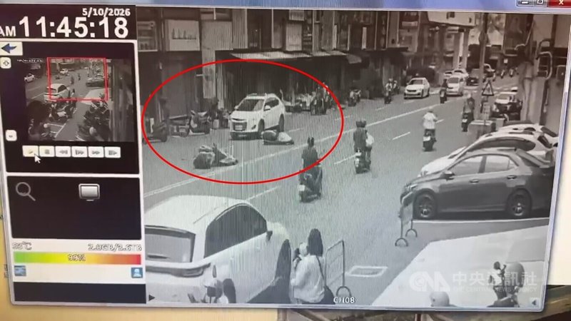 胡姓男子10日上午騎乘機車行經台中市太平區，擦撞路旁騎自行車的12歲女童後倒地，接續遭小客車及機車撞上，胡男經送醫傷重不治，其餘3人輕微擦挫傷無大礙。（翻攝照片）中央社記者蘇木春傳真　115年5月10日
