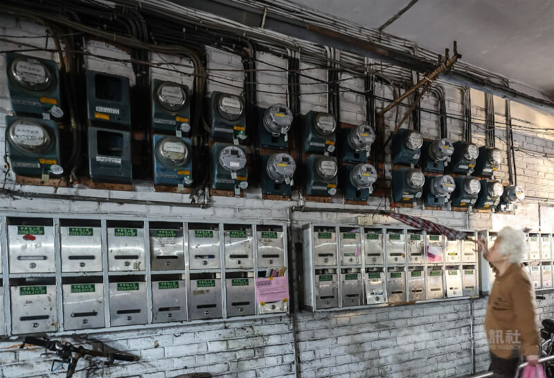 圖為台北市中正區一處民宅電表。（中央社檔案照片）