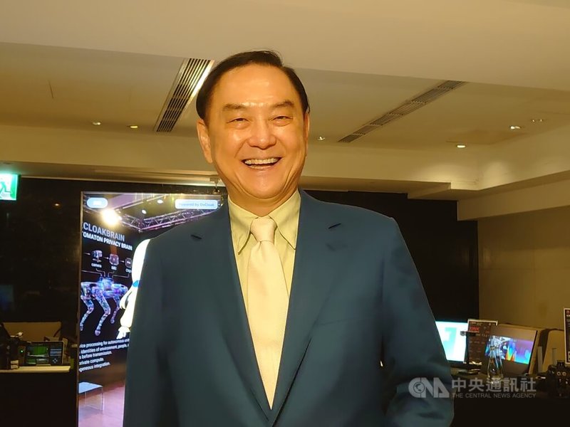 鈺創12日舉行媒體交流會，董事長盧超群（圖）表示，今年半導體業產值可望挑戰1.4兆美元，其中，動態隨機存取記憶體（DRAM）與儲存型快閃記憶體（NAND Flash）將貢獻一半產值。中央社記者張建中攝  115年5月12日