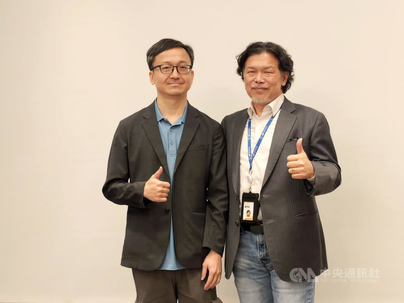 圓祥生技12日舉辦媒體交流會，總經理何正宏（右）談近期展望。中央社記者何秀玲攝　115年5月12日