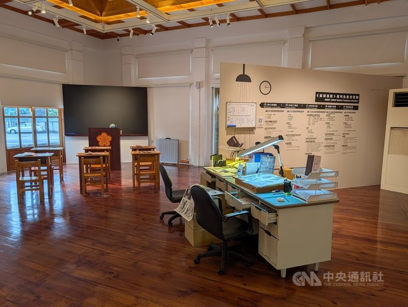 國家漫畫博物館籌備處推出主題特展「星期漫畫夢」，以1989年創刊的「星期漫畫」週刊為核心，回顧多部漫畫連載作品，呈現原稿及教室、編輯部等場景。中央社記者蘇木春攝　115年5月13日