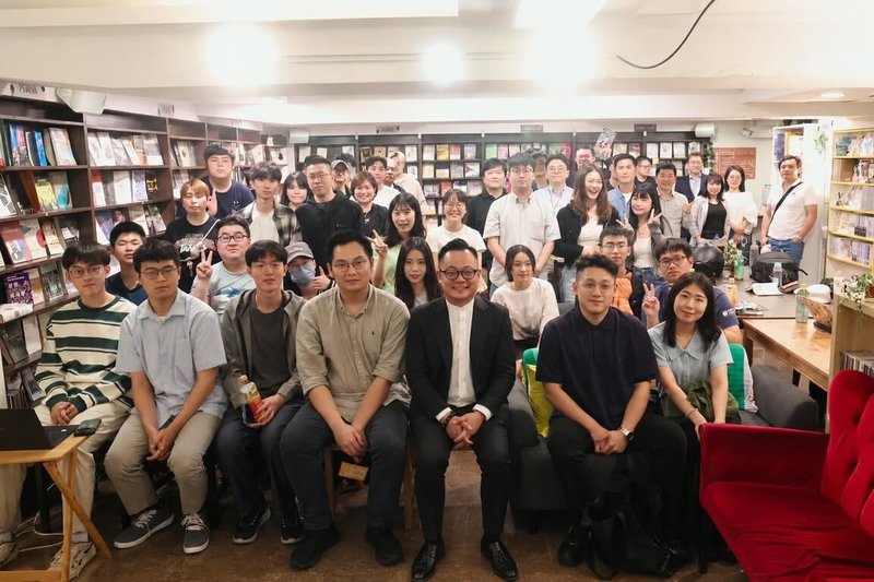民進黨青年部舉辦地方執政好人才巡迴講座，邀請基隆市長參選人童子瑋與青年對談。（民進黨提供）中央社記者葉素萍傳真　115年5月14日