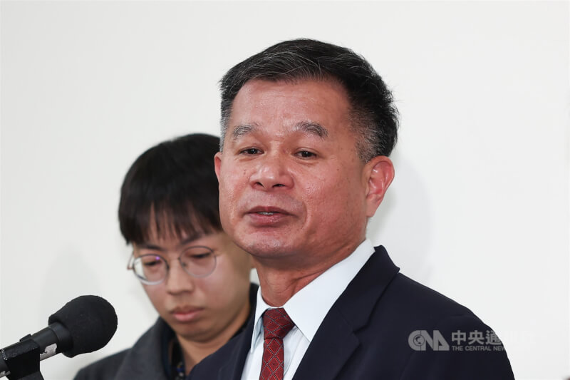 國防部戰略規劃司長黃文啓（前）。（中央社檔案照片）