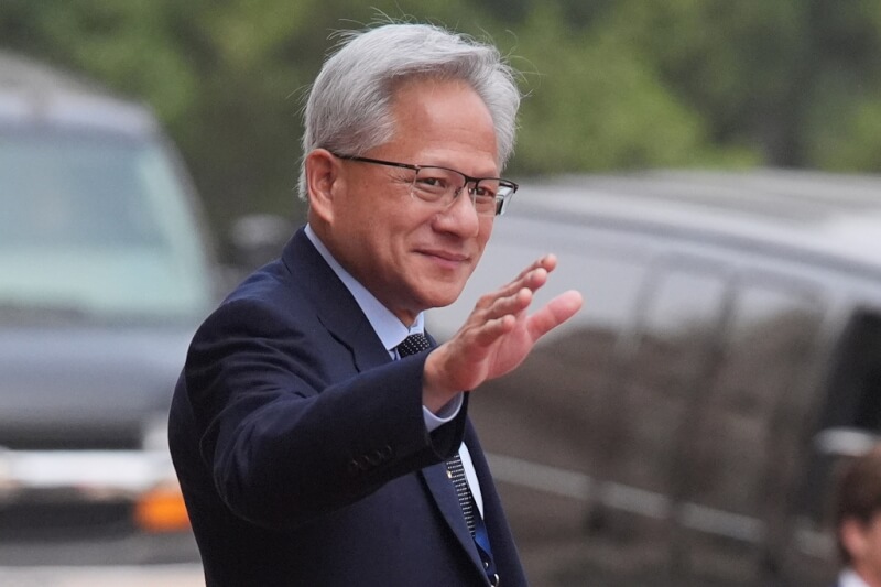 輝達執行長黃仁勳（圖）隨美國總統川普訪問中國，14日出席歡迎晚宴。（路透社）