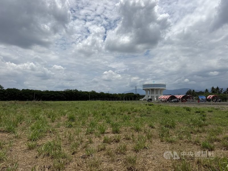 位於屏東長治鄉的農業科技園區,二期進駐率約38%,仍有60公頃面積可運用。中央社記者李卉婷攝 115年5月17日