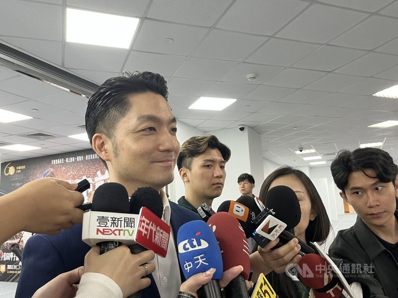 民進黨台北市長參選人沈伯洋評「台獨就是台灣是主權獨立的國家，這也是現狀」。台北市長蔣萬安17日表示，中華民國本來就是主權獨立國家，應問「民進黨要刪除台獨黨綱嗎」。中央社記者楊淑閔攝  115年5月17日