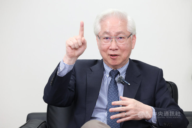 工研院今年成為Green UAS計畫美國之外唯一認證據點，董事長吳政忠（圖）說，關鍵原因是台灣晶片和製造業實力堅強，是可信賴的民主供應鏈一員；取得Green UAS認證，台灣可以前進美國市場，並有助開拓歐洲市場。中央社記者張新偉攝　115年5月17日
