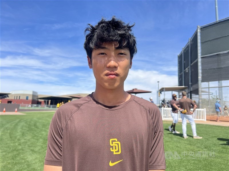 19歲投手蘇嵐鴻旅美加盟聖地牙哥教士隊，17日新人聯盟首場先發亮相，投2局4K無失分，無關勝敗。（中央社檔案照片）