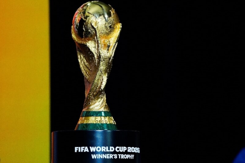 圖為2026年FIFA世界盃足球賽獎盃。（路透社）