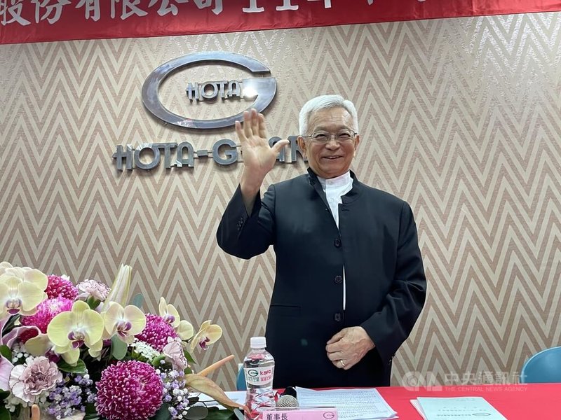 汽車傳動系統製造廠和大總裁沈國榮（圖）19日接受獨家電訪表示，和大參與鋰電池廠格斯科技私募及董事改選，爭取格斯新任董事長，藉此和大集團強化關鍵電池和儲能櫃版圖外，並規劃切入軍工無人機應用。圖為沈國榮出席2025年6月和大股東會現場。 中央社記者鍾榮峰攝　115年5月19日