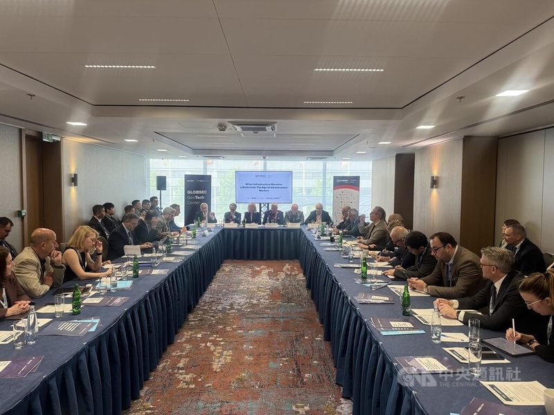 中東歐智庫「全球安全論壇」(GLOBSEC)21日至23日於捷克首都布拉格登場。本年度GLOBSEC主題聚焦國際秩序的改變、科技、國防與能源領域,共有來自86個國家、逾2000名與會者參加,創下歷年來新高。中央社記者劉郁葶布拉格攝 115年5月23日