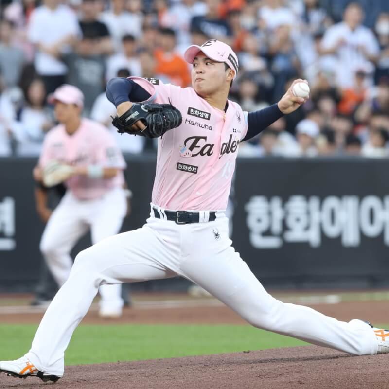 韓職韓華鷹隊左投王彥程23日繳出7局僅失2分好投，助球隊中止3連敗。（圖取自instagram.com/hanwhaeagles_soori）