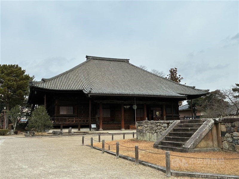 第20屆台北國際觀光博覽會在台北世界貿易中心舉行，旅行業者觀察，今年旅遊市場出現明顯目的地轉移趨勢，地緣政治影響下，日本、韓國需求成長約3成。圖為日本奈良西大寺。 中央社 115年5月23日