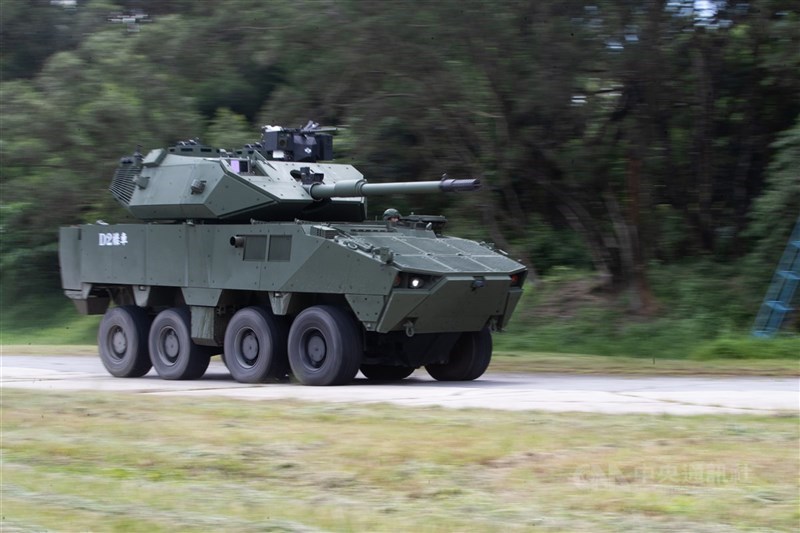 圖為105公厘輪型戰車（戰砲車）D2樣車。（中央社檔案照片）