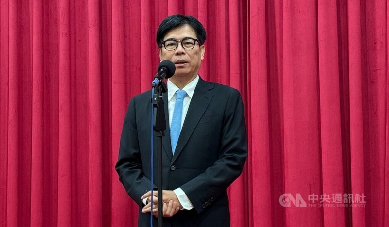 高雄市長陳其邁（圖）25日表示，財劃法的修法對高雄影響重大。高雄土地面積有台北市的11倍之多，但統籌分配款卻少了新台幣194億元，將影響高雄未來城市及產業轉型。中央社記者蔡孟妤攝　115年5月25日