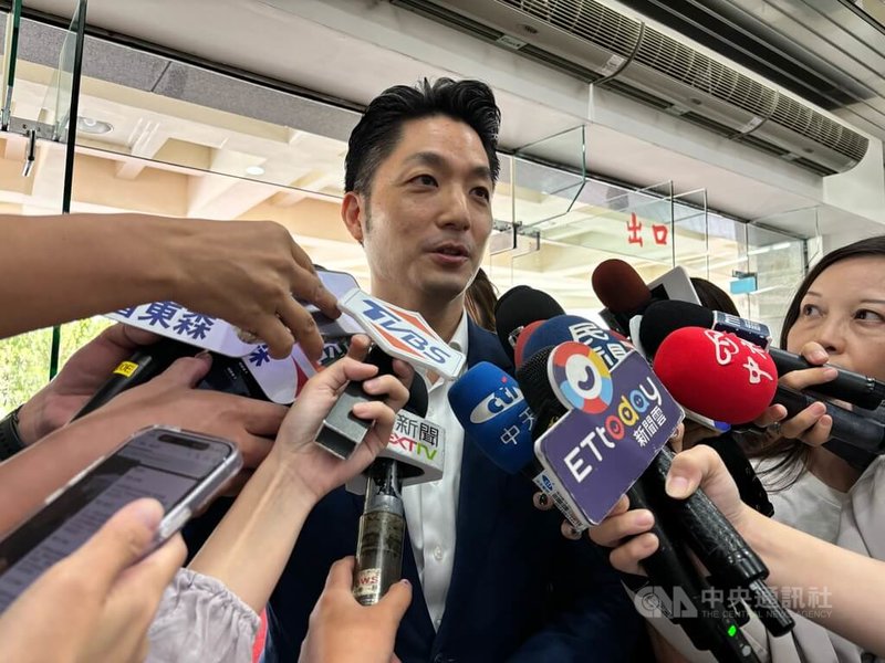 近期發生多起毒駕事件，引發社會關注。台北市長蔣萬安（中）26日受訪表示，警察局已加強各項攔查作業，包含在熱點加派勤務、機動性調整執勤地點等。中央社記者陳昱婷攝　115年5月26日