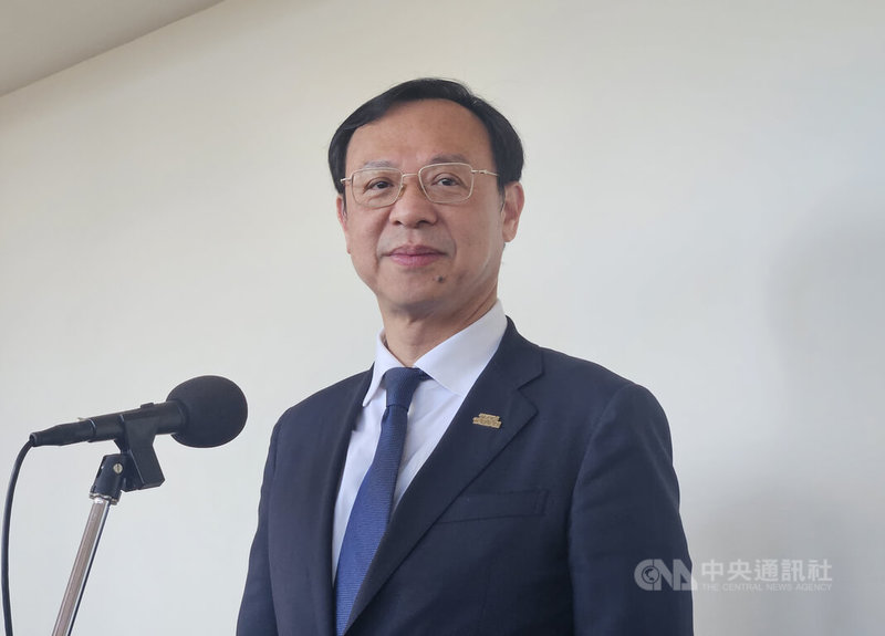 衛福部長石崇良27日表示，針對近年國內出生人數斷崖式下降，執政團隊參考多國作法，做出更大幅度政策，其中行政院所推成長津貼，考量不要擴大貧富差距，沒有自存款設計。中央社記者曾以寧攝　115年5月27日