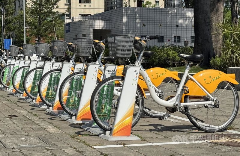 嘉義縣政府推動低碳永續城市，民國113年7月起啟用公共自行車YouBike至今已突破150萬人次使用，為擴大服務版圖，29日起將啟用新港鄉與大林鎮共10個全新站點。中央社記者蔡智明攝　115年5月27日