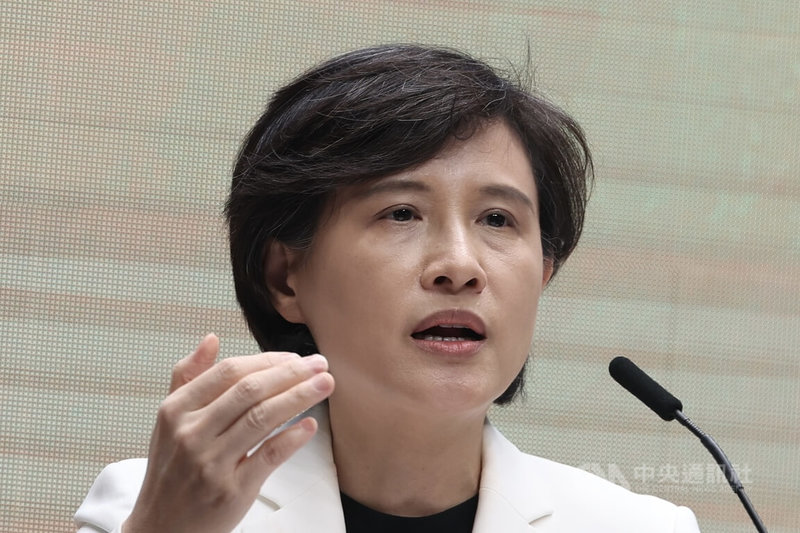 「非半導體232關稅優惠及台美MOU說明記者會」28日在行政院舉行，行政院副院長鄭麗君（圖）出席並回應媒體提問。中央社記者吳家昇攝　115年5月28日